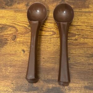 Vintage Rubbermaid 1910 Ice Cream Scoops Brown Plastic USA Set of 2 Retro